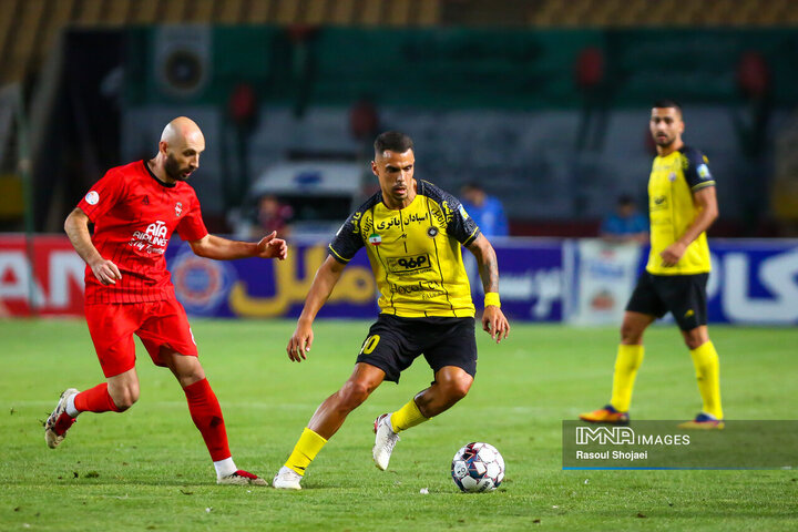 هفته چهارم لیگ برتر فوتبال؛ سپاهان - تراکتور