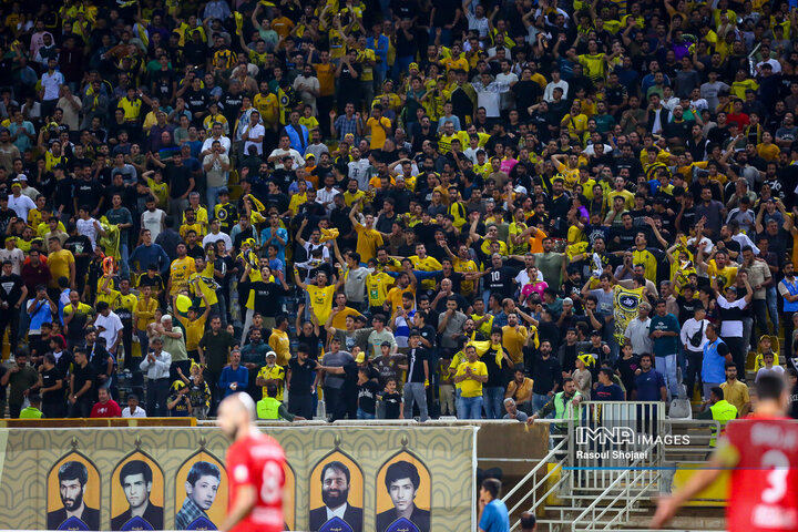 هفته چهارم لیگ برتر فوتبال؛ سپاهان - تراکتور