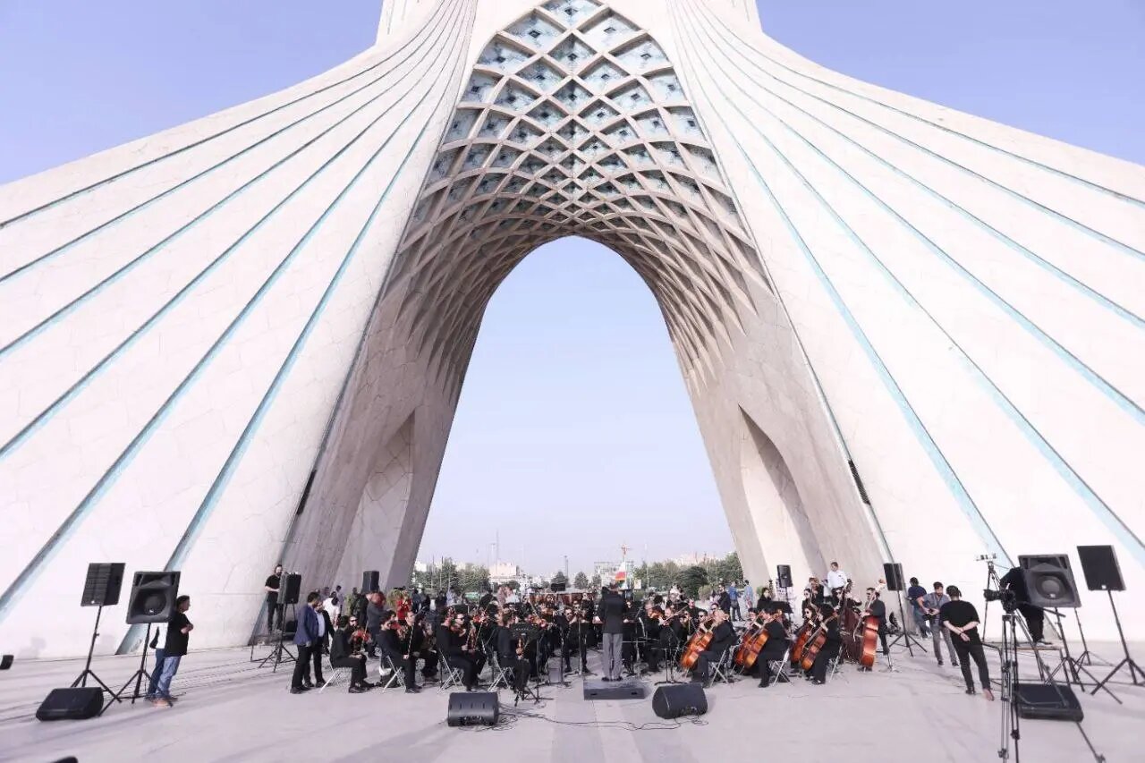 کنسرتها در ایران؛ از ضرورت شادی تا چالشهای فرهنگی