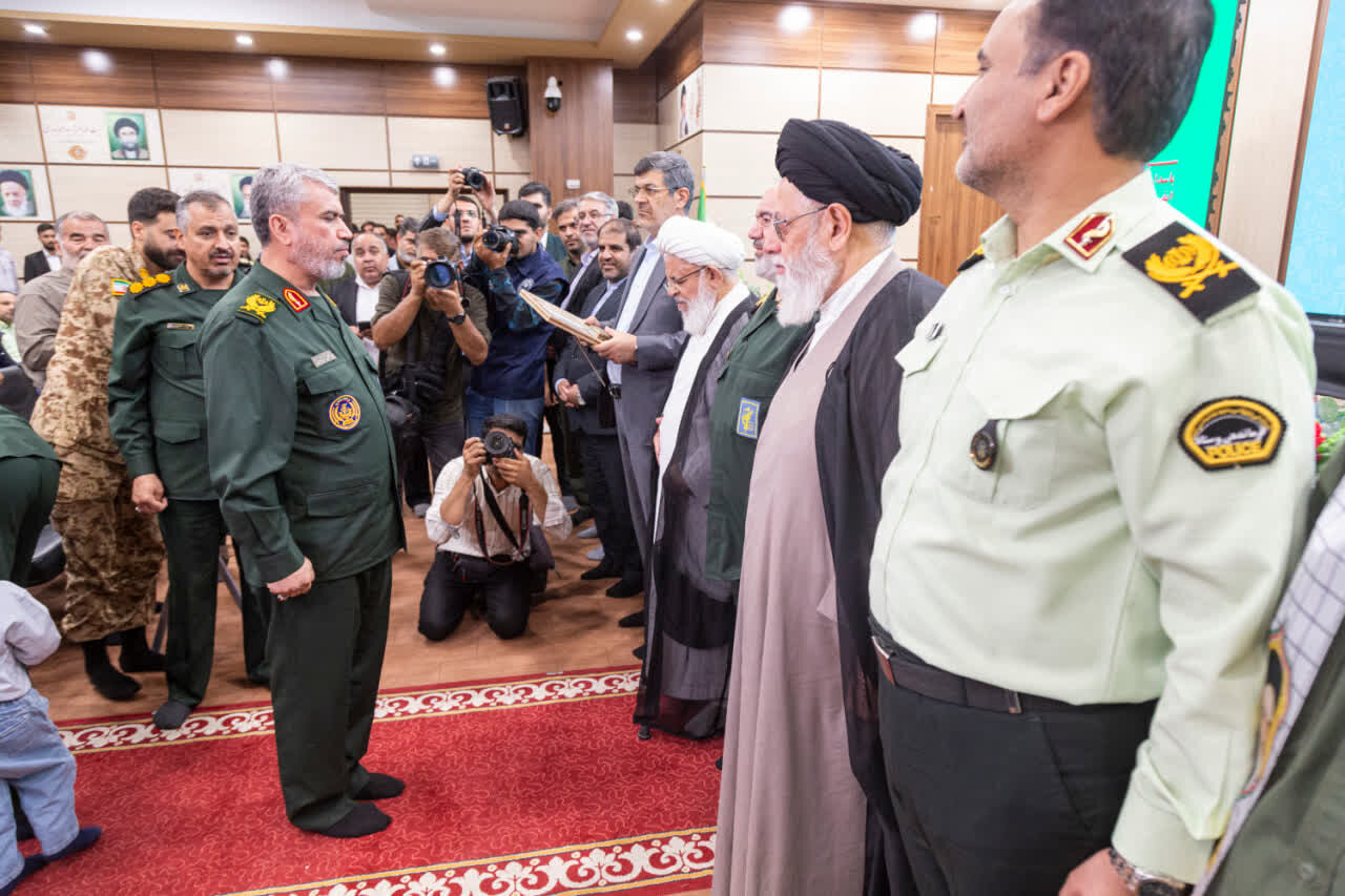 رزمندگان و بسیجیان یزدی در راسک جانانه در برابر جنایتکاران ایستادگی می‌کنند