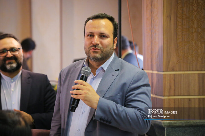 لزوم تشکیل صندوق توسعه سرمایه‌گذاری بازنشستگان در شهرداری اصفهان