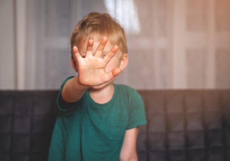 نه گفتن؛ مهارتی حیاتی برای سلامت روان کودکان