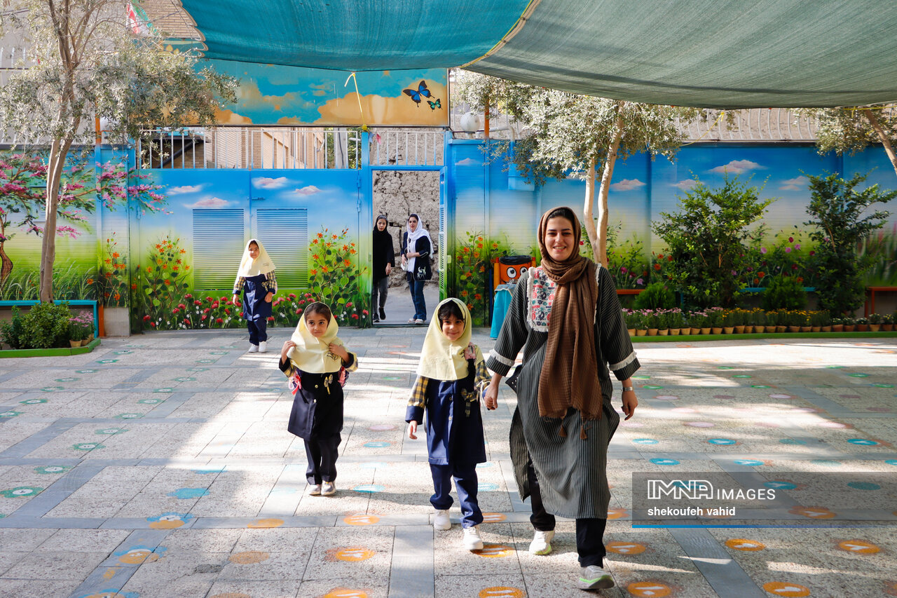 مدرسه؛ آغاز استقلال وشکوفایی