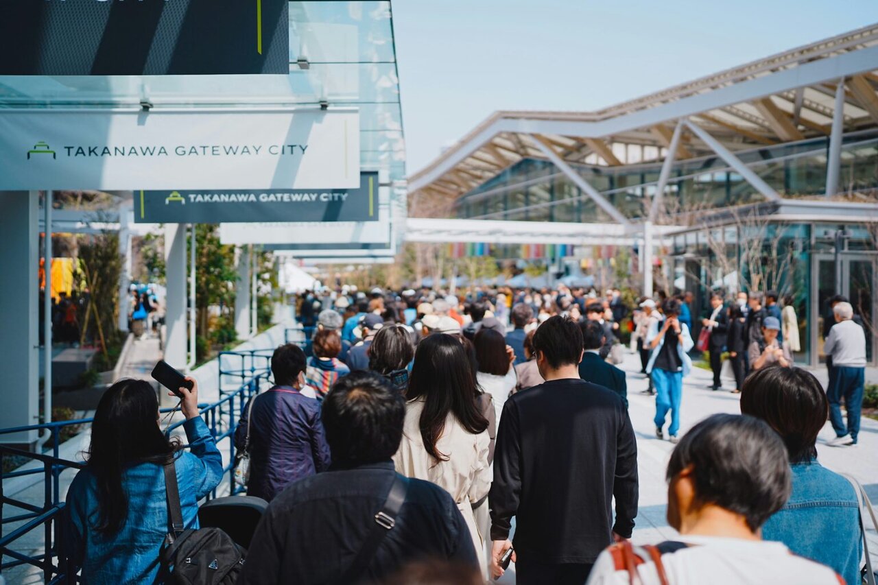 نقش فتوولتائیک شفاف در آینده انرژی ساختمانها