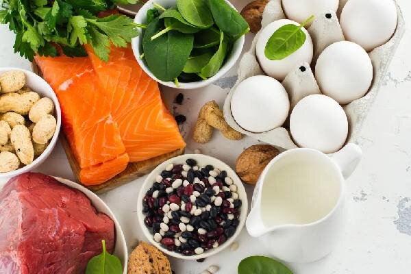 مصرف کدام مواد غذایی به رشد سریع‌تر مو کمک می‌کند؟