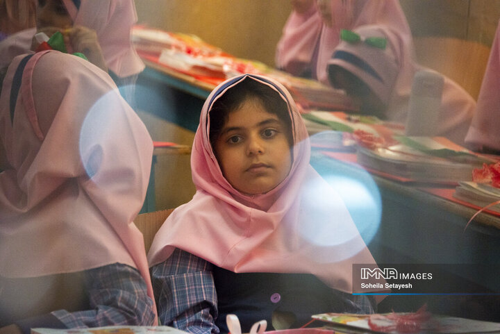 از اشک جدایی تا لبخند دوستی؛ روایت روز اول مهر