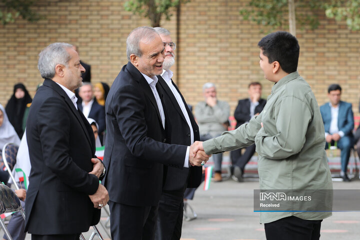 زنگ آغاز سال تحصیلی 1405 - 1404 توسط رئیس جمهور