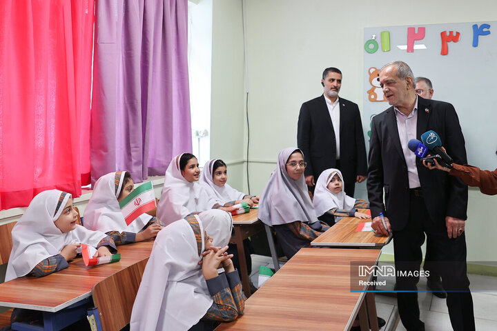 زنگ آغاز سال تحصیلی 1405 - 1404 توسط رئیس جمهور