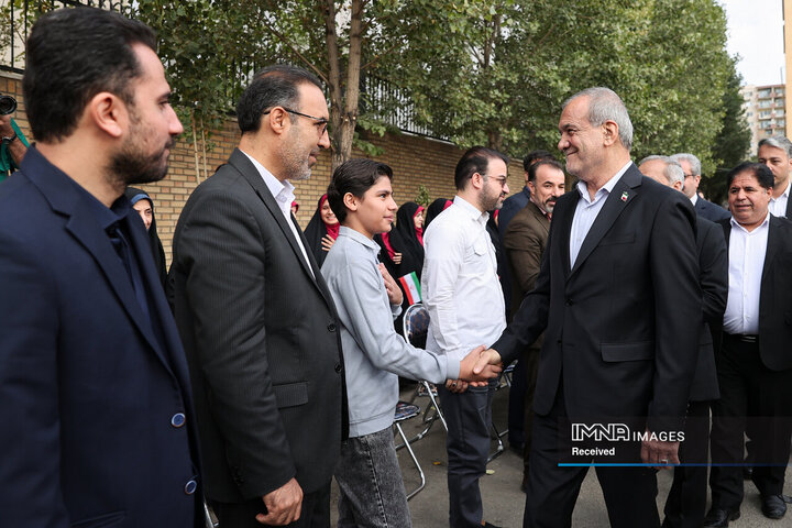 زنگ آغاز سال تحصیلی 1405 - 1404 توسط رئیس جمهور