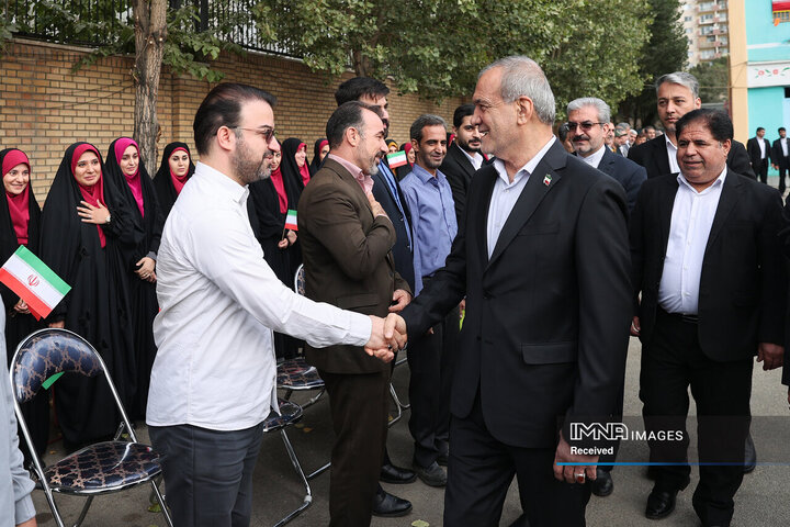 زنگ آغاز سال تحصیلی 1405 - 1404 توسط رئیس جمهور