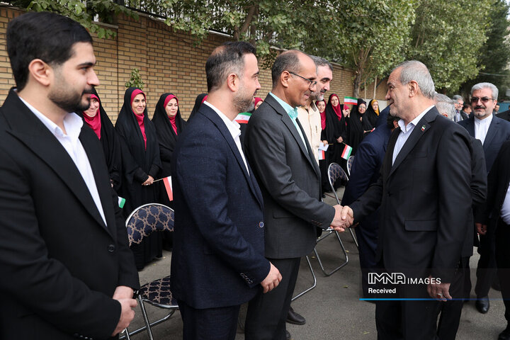 زنگ آغاز سال تحصیلی 1405 - 1404 توسط رئیس جمهور