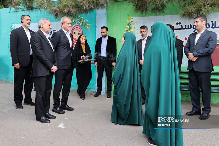 زنگ آغاز سال تحصیلی 1405 - 1404 توسط رئیس جمهور