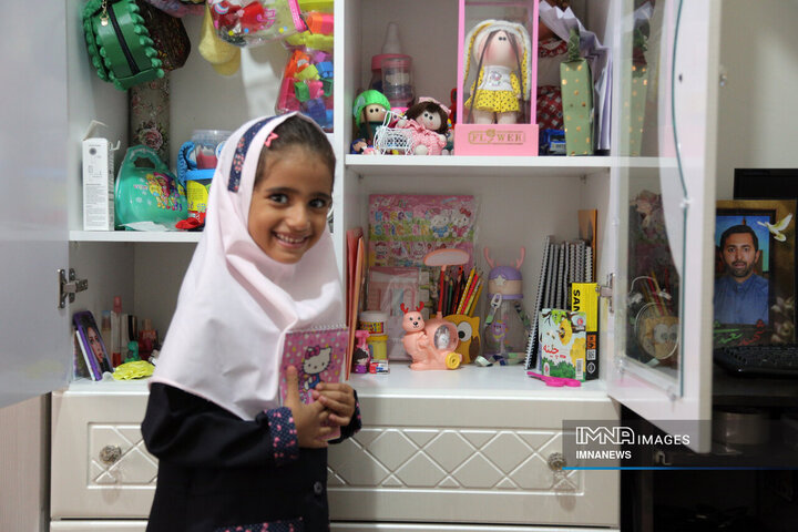 ترنم شریفی فرزند شهید سعید شریفی