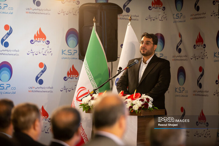 سفر وزیر دفاع به اصفهان