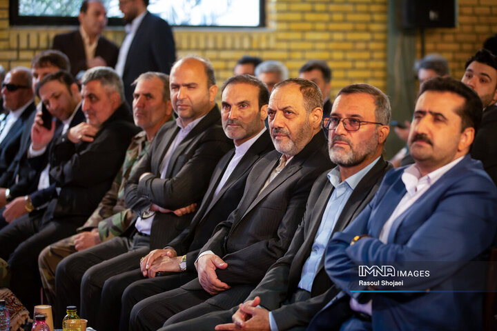 سفر وزیر دفاع به اصفهان