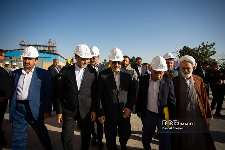 سفر وزیر دفاع به اصفهان