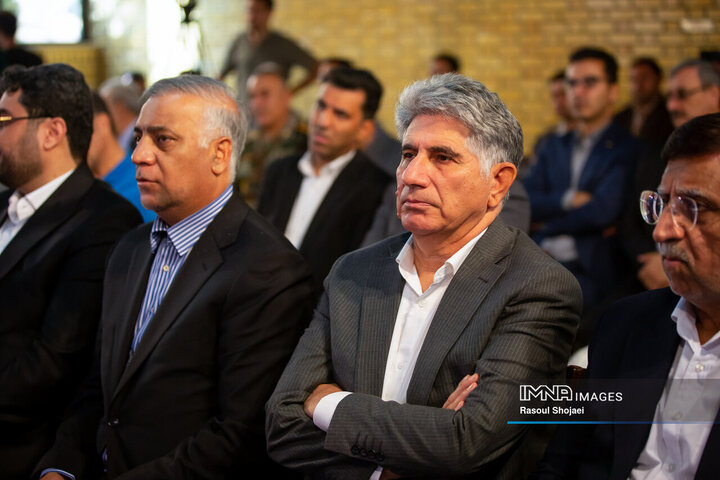 سفر وزیر دفاع به اصفهان