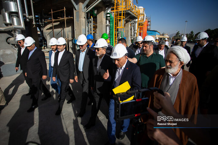 سفر وزیر دفاع به اصفهان