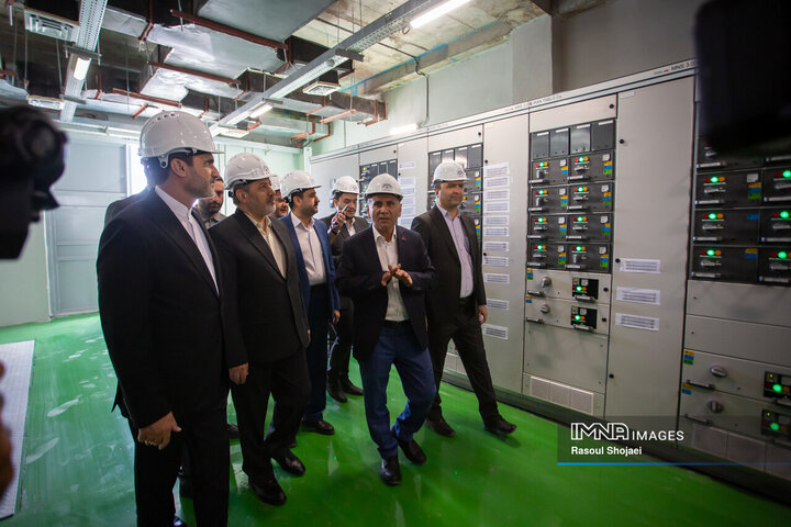 سفر وزیر دفاع به اصفهان