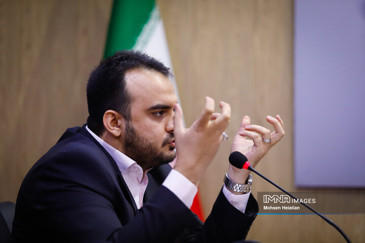 میزگرد سیاسی ایمنا با موضوع «مکانیسم ماشه»