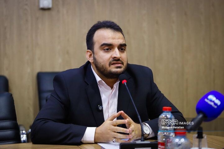 میزگرد سیاسی ایمنا با موضوع «مکانیسم ماشه»