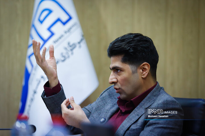 میزگرد سیاسی ایمنا با موضوع «مکانیسم ماشه»