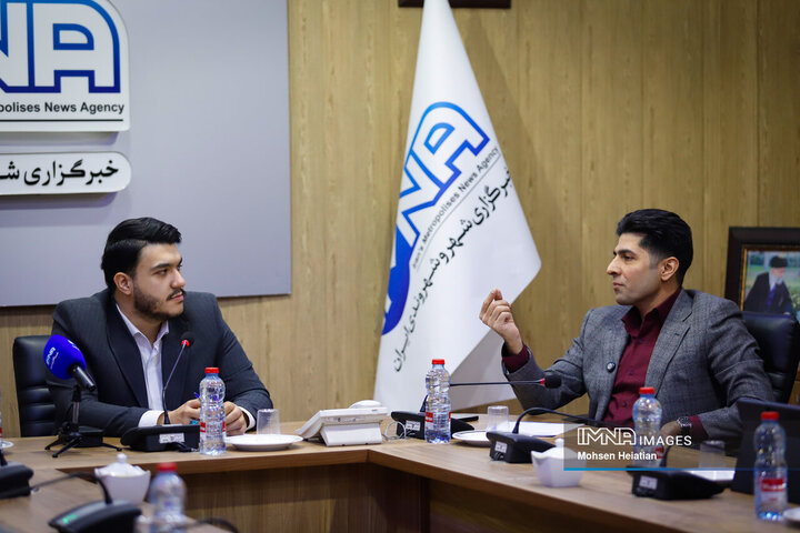 میزگرد سیاسی ایمنا با موضوع «مکانیسم ماشه»