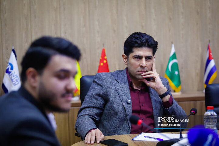 میزگرد سیاسی ایمنا با موضوع «مکانیسم ماشه»
