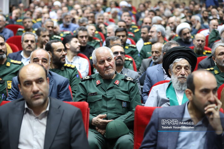 آیین تکریم و معارفه فرمانده سپاه انصارالحسین(ع) استان همدان