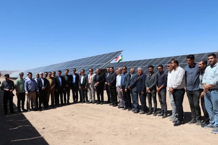 نیروگاه خورشیدی ۶۰۰ کیلوواتی تصفیه‌خانه آباده با ۲۵۰ میلیارد ریال به بهره‌برداری رسید