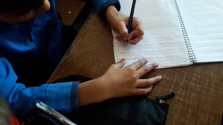 مدرسه و جای خالی کودکانی که جنگ ربود