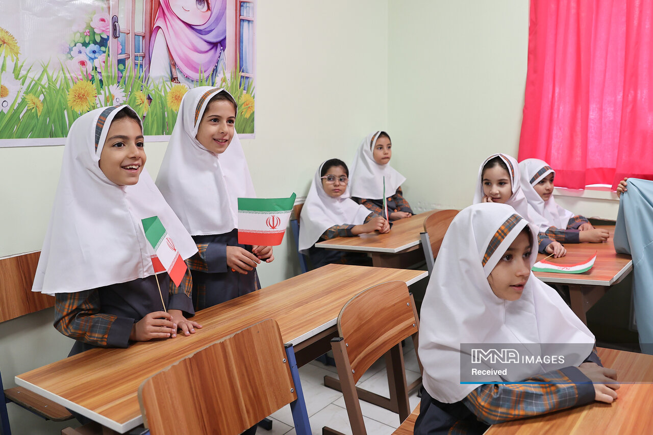 موفقیت تحصیلی تا اشتغالپذیری؛ مدرسه چگونه آینده دانشآموزان را رقم میزند؟