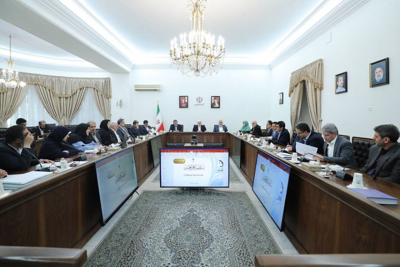 دستور معاون اول رئیس‌جمهور به استفاده از محققان داخلی و خارجی برای حل مسئله آب