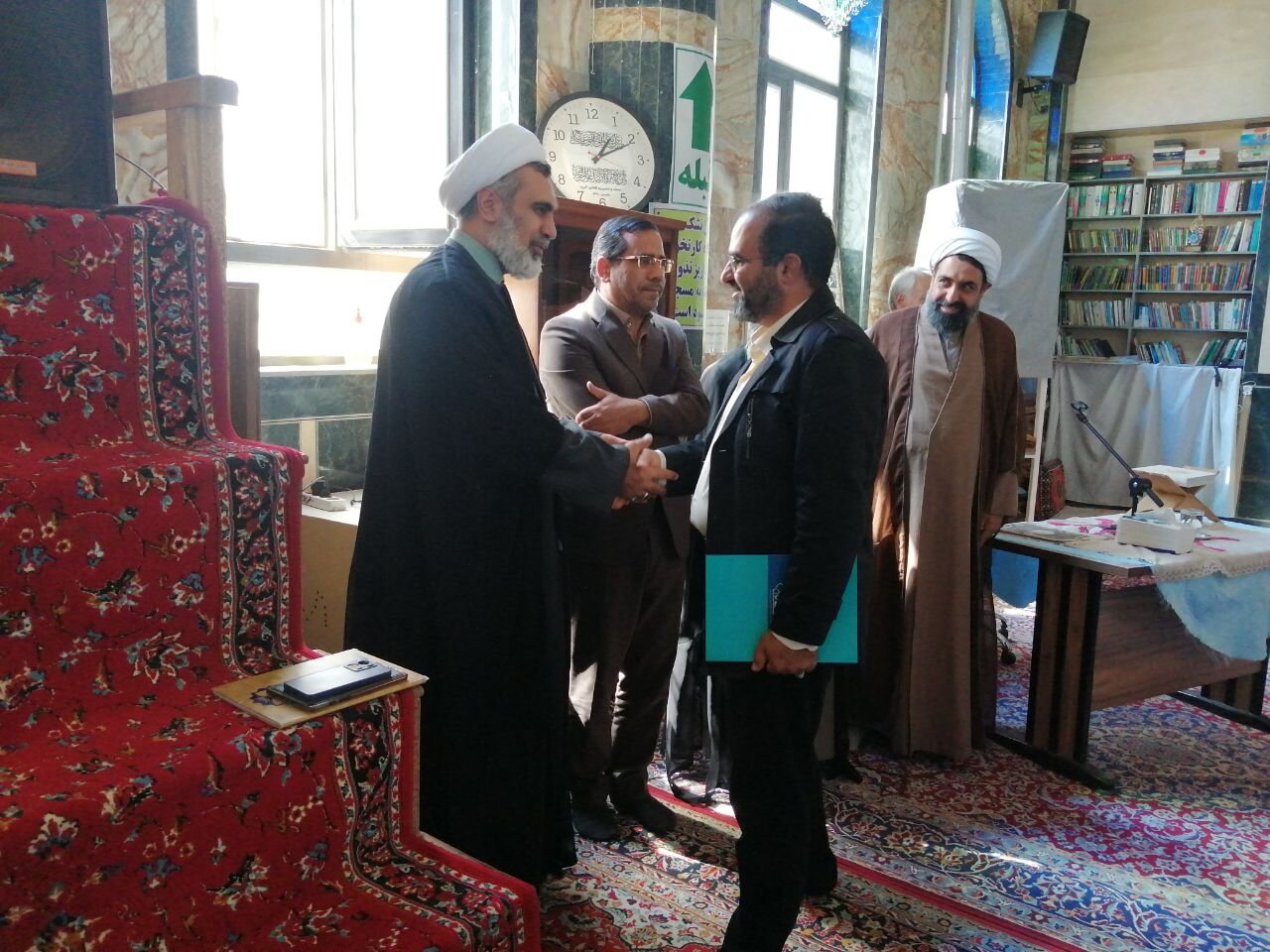 مطالبهگری مردمی و ترویج امر به معروف با تشکیل شوراهای محلی تقویت شود