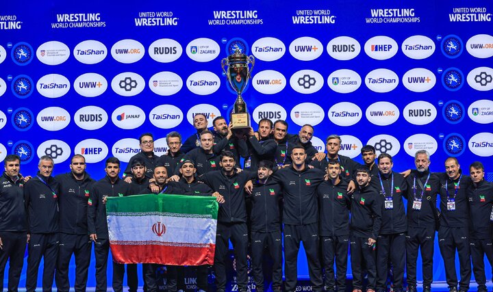 ثمره مدیریت علیرضا دبیر؛ دو قهرمانی تاریخی برای کشتی ایران