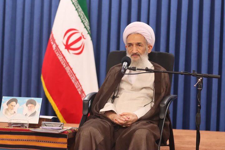 پیام غدیر را از طریق هنر، رسانه به گوش جهانیان برسانیم