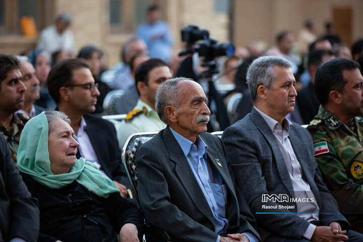 مراسم رونمایی از کتاب خاطرات سرهنگ خلبان «آرتیم ملیکیان»