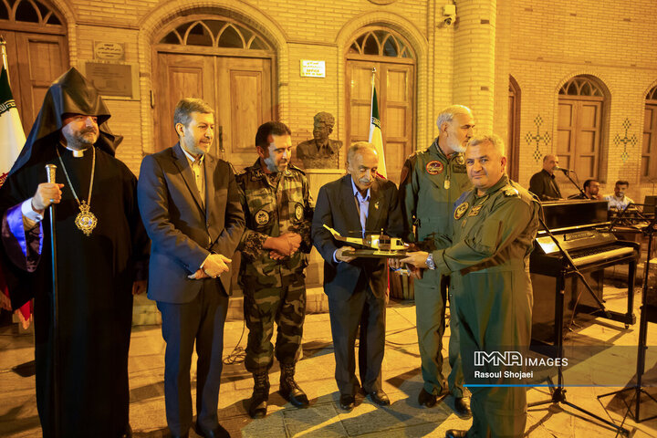 مراسم رونمایی از کتاب خاطرات سرهنگ خلبان «آرتیم ملیکیان»