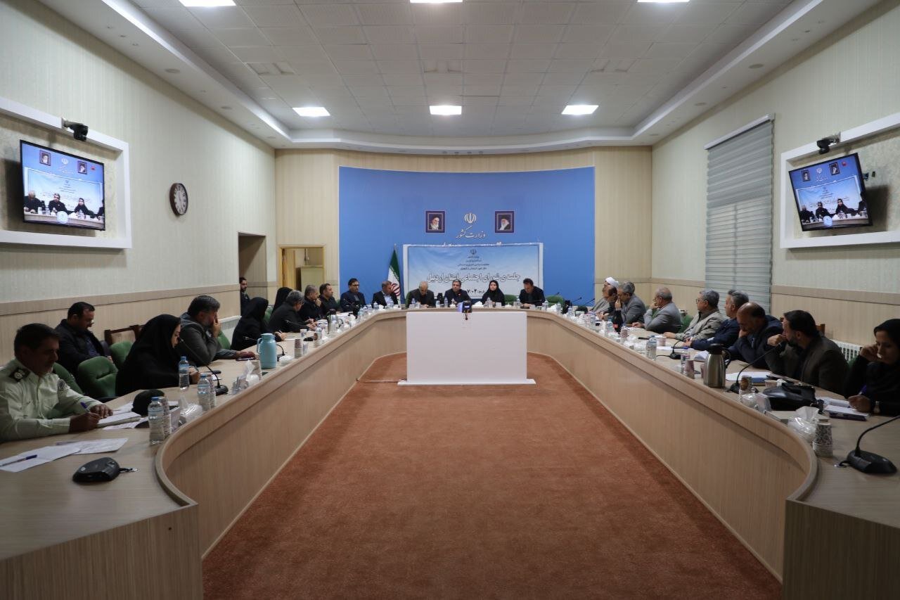 تأکید بر اجرای طرح محله‌محوری با دیدارهای هفتگی فرمانداران
