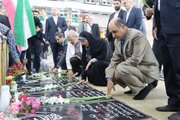 ادای احترام وزیر راه و شهرسازی به مقام شهدای گیلان