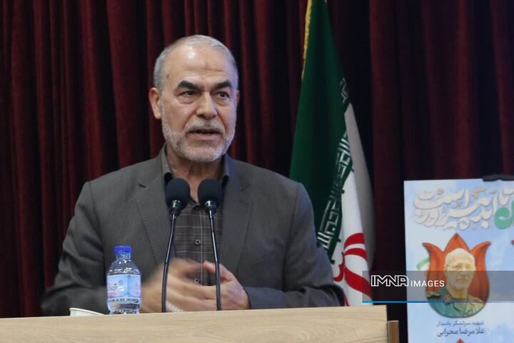 ملت ایران با وحدت، شکست‌ناپذیر است