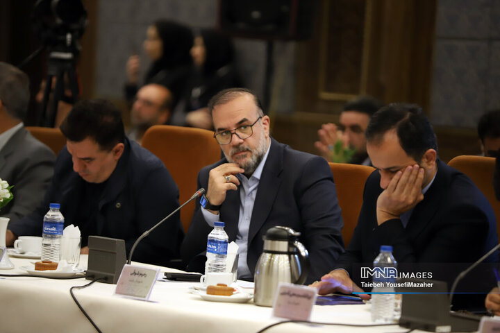 نشست مجمع شهرداران کلان‌شهرهای ایران در همدان