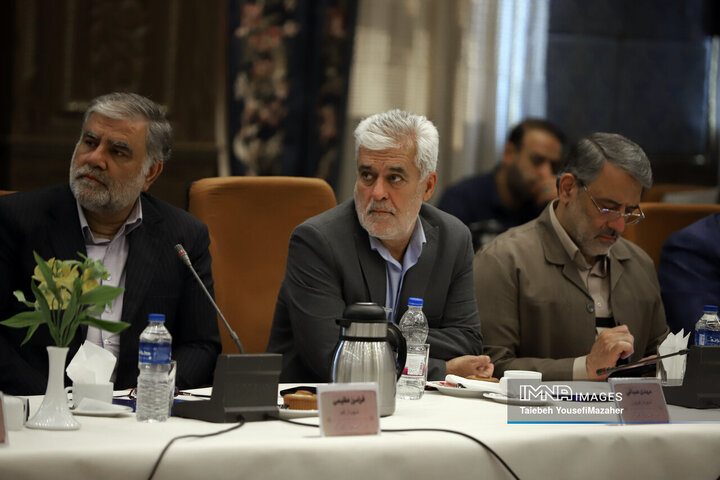 نشست مجمع شهرداران کلان‌شهرهای ایران در همدان