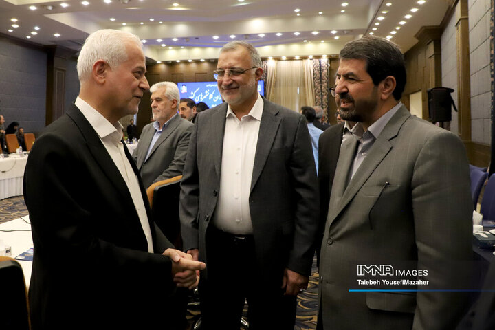 نشست مجمع شهرداران کلان‌شهرهای ایران در همدان