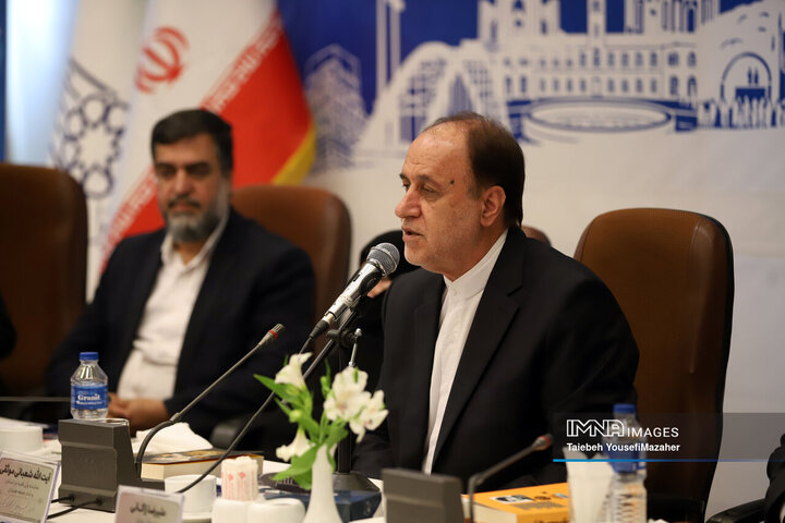 نشست مجمع شهرداران کلان‌شهرهای ایران در همدان