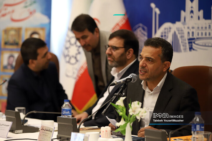 نشست مجمع شهرداران کلان‌شهرهای ایران در همدان