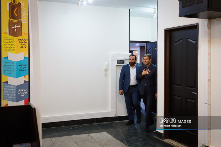 حضور استاندار اصفهان در خبرگزاری ایمنا