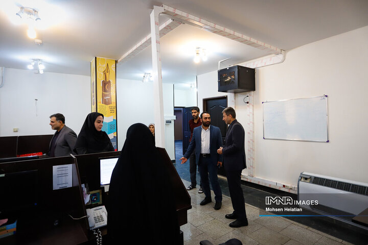 حضور استاندار اصفهان در خبرگزاری ایمنا