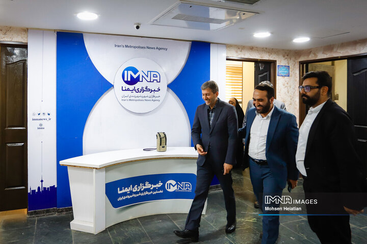 حضور استاندار اصفهان در خبرگزاری ایمنا