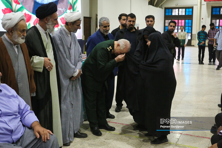 مراسم گرامیداشت اولین سالگرد شهادت شهیدان مقاومت سید حسن نصرالله و عباس نیلفروشان